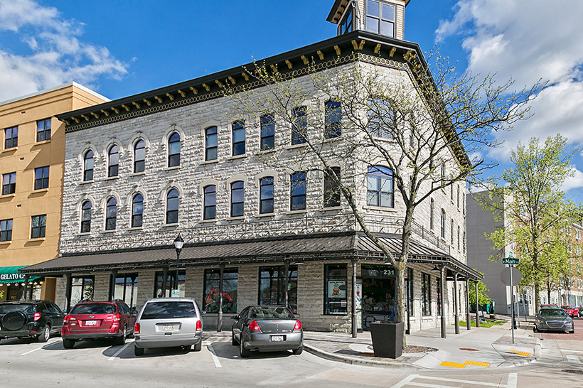 Explore Downtown Downtown Waukesha