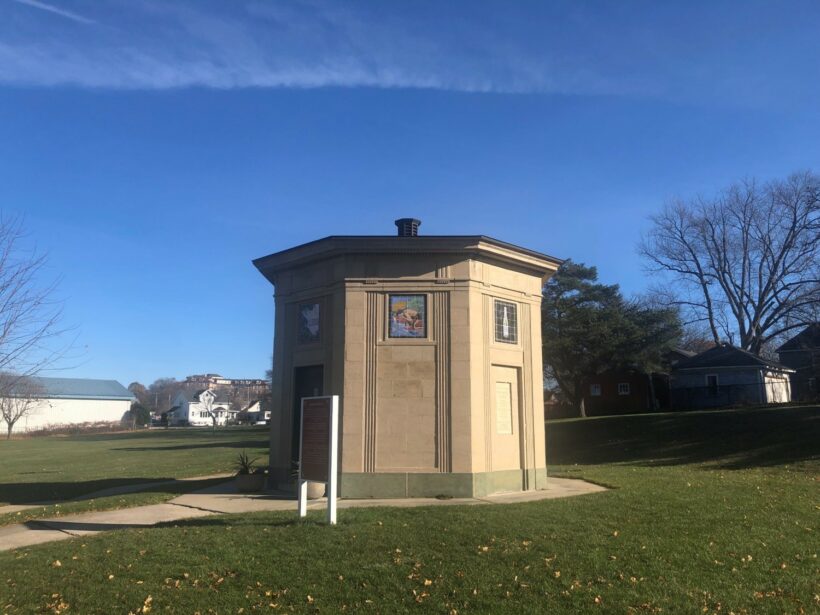 The Silurian Mineral Springhouse landmark.